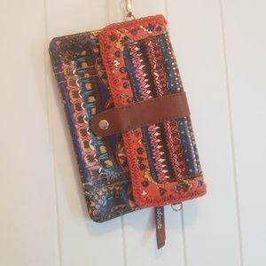 Sakroots clutch/purse/wristlet